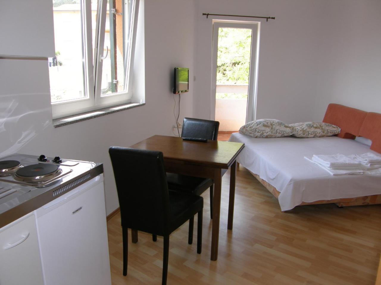 Apartments Pintar Zarok 巴斯卡 外观 照片