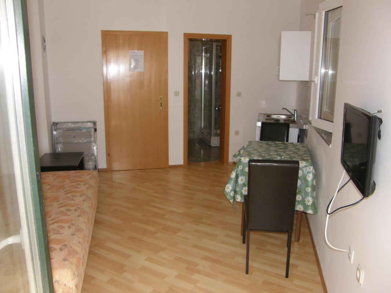 Apartments Pintar Zarok 巴斯卡 外观 照片